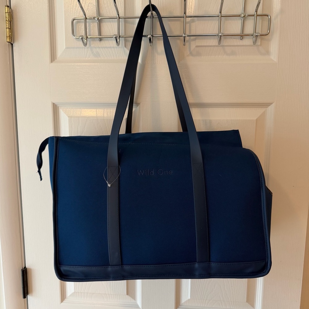 Wild One Navy Pet Carrier NWOT